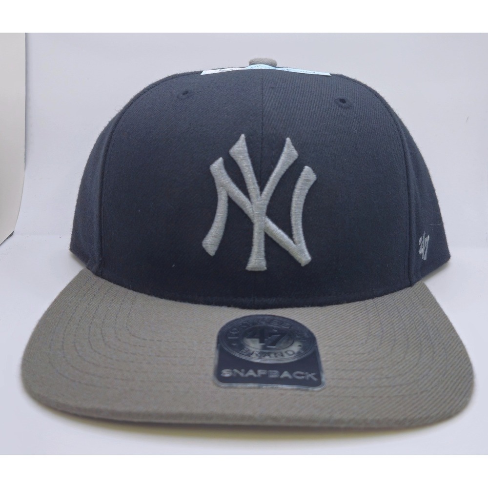 '47 Brand New York Yankees MLB Snapback Hat Black Gray Two Tone B-NSHTT17WBP-BKB